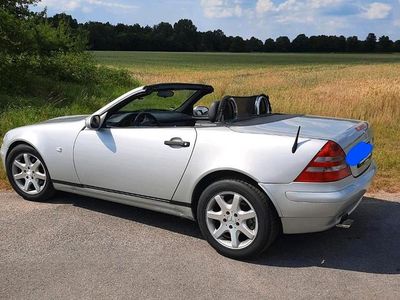 Usata Mercedes SLK200 136 CV (100 kW) 1999 Argento Cabrio