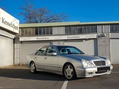 Mercedes E200