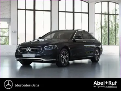 Gebraucht Mercedes E220 Avantgarde 194 PS (142 kW) 2021 Schwarz Limousine