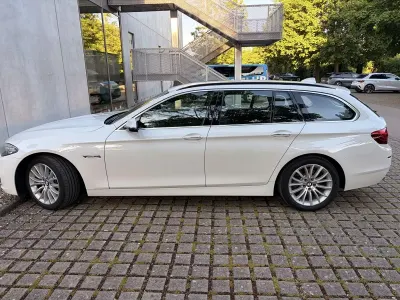 Gebraucht BMW 520 Luxury Line 190 PS (139 kW) 2015 Weiß Kombi