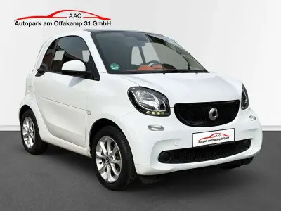 Gebraucht Smart ForTwo Coupé Basis 71 PS (52 kW) 2015 Bodypanels in white Coupé