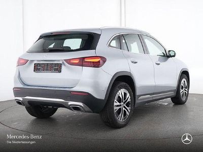 Mercedes GLA220