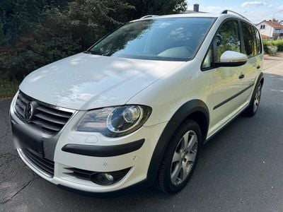 VW Touran Cross