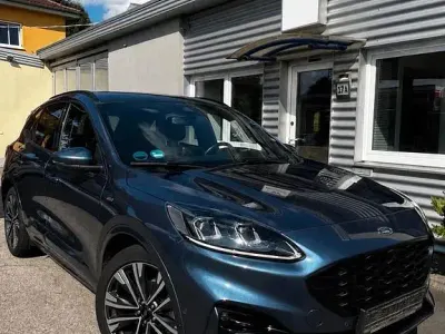 Gebraucht Ford Kuga ST-Line X 150 PS (110 kW) 2020 Blau SUV