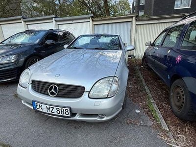 Second-hand Mercedes SLK230 193 CP (141 kW) 1999 Argintiu Cabrio
