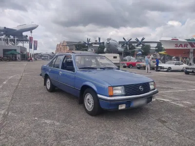 Gebraucht Opel Rekord S 100 PS (73 kW) 1979 Blau Limousine