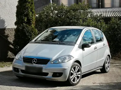 Gebraucht Mercedes 180 2008 Silber Limousine