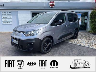 Maestro grau Gebraucht 2023 Fiat e-Doblò S Van / Kleinbus | 25.990 € (Fairer Preis)