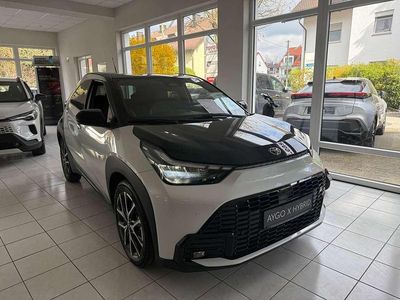 Neu Toyota Aygo X Sport 116 PS (85 kW) 2026 Weiß SUV