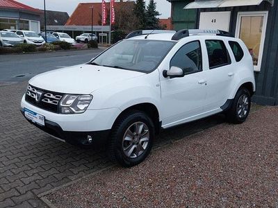 Gebraucht Dacia Duster Celebration 105 PS (77 kW) 2015 Weiß SUV