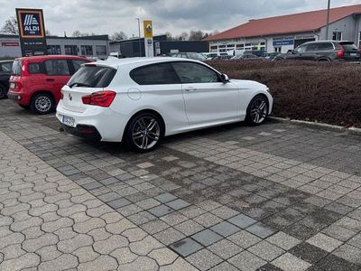 Gebraucht BMW 118 M Sport 150 PS (110 kW) 2015 Weiß Kleinwagen