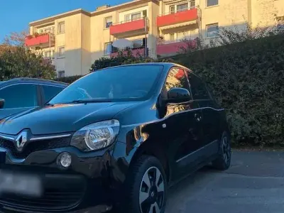 Gebraucht Renault Twingo Life 69 PS (50 kW) 2017 Schwarz Kleinwagen