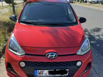Gebraucht Hyundai i10 YES! 67 PS (49 kW) 2019 Rot Kleinwagen