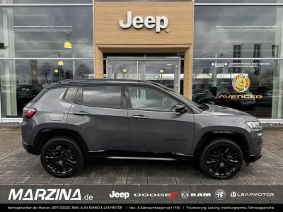 Gebraucht Jeep Compass 131 PS (96 kW) 2023 Graphite grey pearl SUV