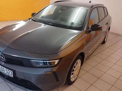 Grau Gebraucht 2024 Opel Astra Edition Kombi | 22.890 € (Fairer Preis)