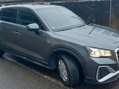 Grau Gebraucht 2023 Audi Q2 S-Line SUV | 22.900 € (Superpreis)