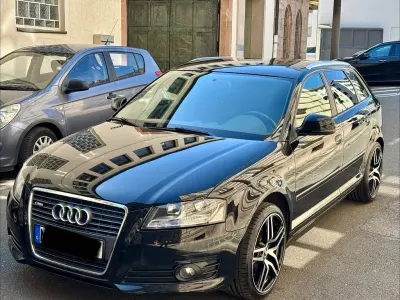 Używany Audi A3 S-Line 125 KM (91 kW) 2010 Czarny Hatchback
