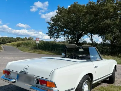 Gebraucht Mercedes 230 150 PS (110 kW) 1965 Weiß Cabrio