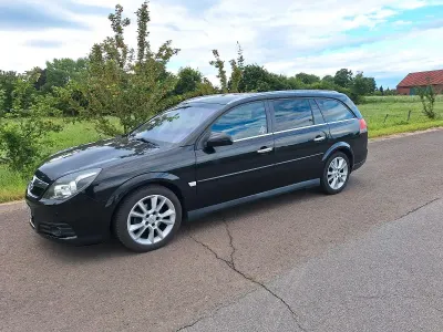 Gebraucht Opel Vectra 150 PS (110 kW) 2008 Schwarz Kombi