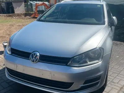 Gebraucht VW Golf VII LOUNGE 110 PS (80 kW) 2015 Silber Kombi