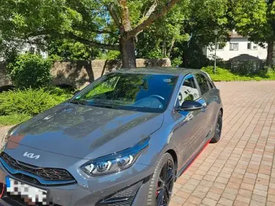Używany Kia Ceed GT GT 204 KM (150 kW) 2024 Szary Sedan/Limuzyna