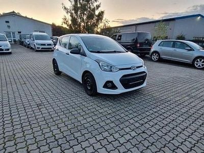 Weiß Gebraucht 2014 Hyundai i10 Classic Kleinwagen | 3.350 € (Guter Preis)