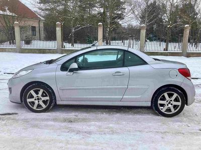 Gebraucht Peugeot 207 CC Platinum 109 PS (80 kW) 2010 Silber Cabrio