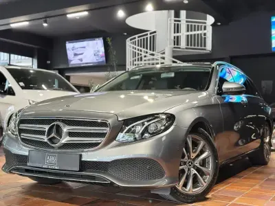 Gebraucht Mercedes E200 Avantgarde 184 PS (135 kW) 2018 Selenitgrau metallic Kombi