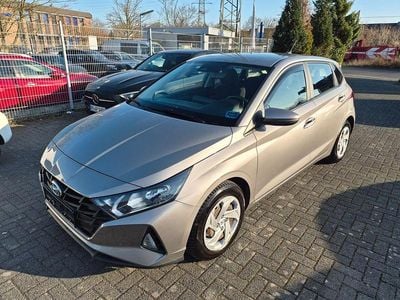 Gebraucht Hyundai i20 Pure 84 PS (61 kW) 2022 Grau Kleinwagen