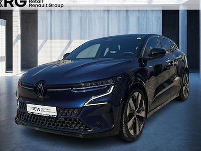 Begagnad Renault Megane E-Tech Techno 96 kW (131 HK) 2023 Blå Sedan