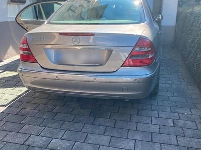 Mercedes E500