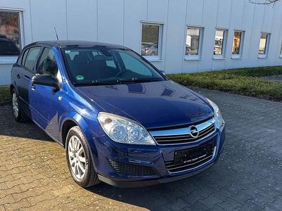 Używany Opel Astra 90 KM (66 kW) 2007 Niebieski Sedan/Limuzyna