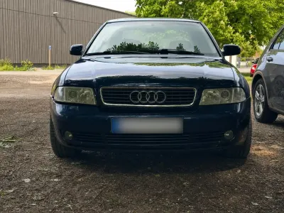 Gebraucht Audi A4 115 PS (84 kW) 2000 Blau Limousine