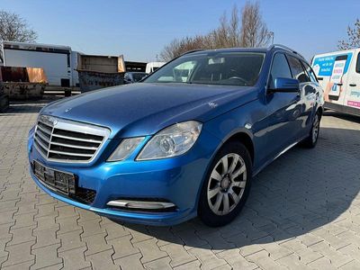 Gebraucht Mercedes E200 136 PS (100 kW) 2013 Blau Kombi
