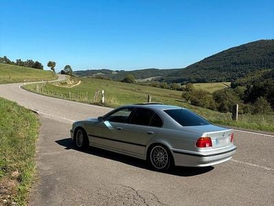 Second-hand BMW 523 170 CP (125 kW) 2000 Argintiu Berlinǎ