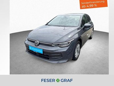 Grau Gebraucht 2024 VW Golf Life Limousine | 25.290 € (Fairer Preis)