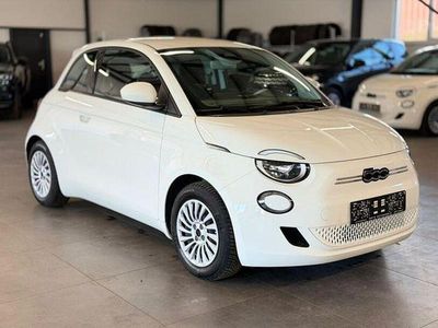 Second-hand Fiat 500e 86 kW (118 CP) 2023 Alb Berlinǎ
