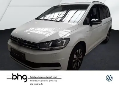Gebraucht VW Touran Comfortline 150 PS (110 kW) 2025 Weiß Van / Kleinbus
