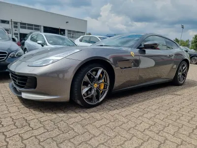 Gebraucht Ferrari GTC4Lusso 610 PS (448 kW) 2020 Grau Kombi