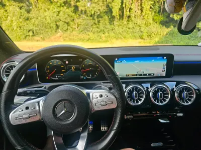 Gebraucht Mercedes CLA180 Shooting Brake AMG line 136 PS (100 kW) 2020 Weiß Kombi
