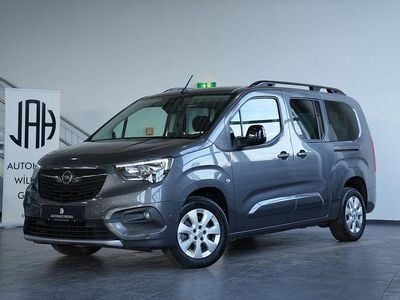 Gebraucht Opel Combo Life Ultimate 131 PS (96 kW) 2023 Mondstein grau/e:vulkan grau Van / Kleinbus