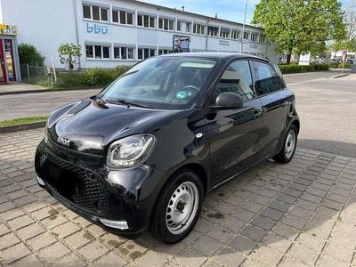 Gebraucht Smart ForFour Electric Drive 60 kW (82 PS) 2021 Schwarz Kleinwagen