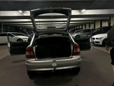 Gebraucht Opel Astra 75 PS (55 kW) 1999 Grau Limousine