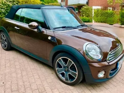 Gebraucht Mini Cooper Cabriolet 122 PS (89 kW) 2012 Braun Cabrio