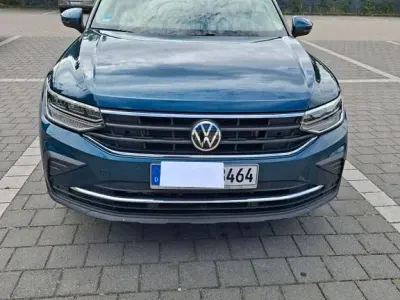 Gebraucht VW Tiguan Active 150 PS (110 kW) 2021 Blau SUV