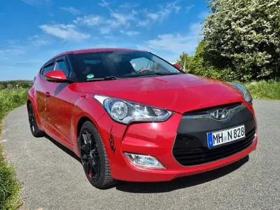 Gebraucht Hyundai Veloster 140 PS (102 kW) 2012 Rot Kleinwagen