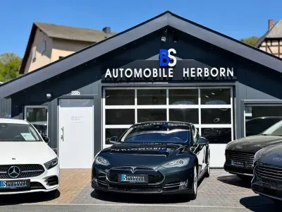 Usata Tesla Model S 284 kW (387 CV) 2015 Verde Utilitaria
