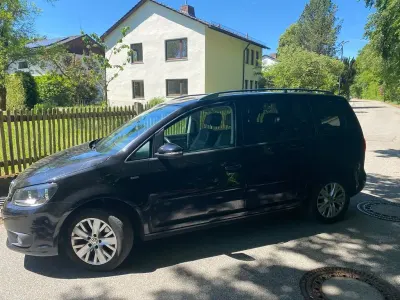 Gebraucht VW Touran Life 140 PS (102 kW) 2013 Schwarz Van / Kleinbus