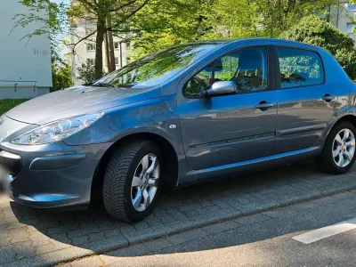 Gebraucht Peugeot 307 Tendance 109 PS (80 kW) 2007 Grau Limousine