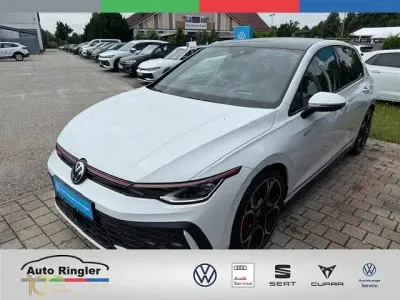 Brugt VW Golf VIII Business 265 HK (194 kW) 2024 Hvid Sedan
